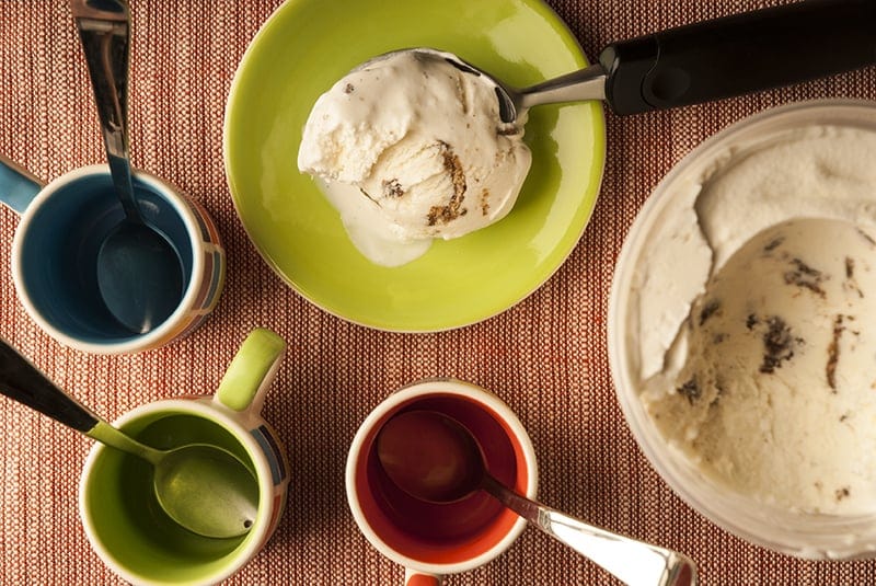 Cinnamon Vanilla Crunch Ice Cream