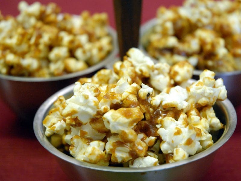 Vanilla & Curry Spiced Caramel Popcorn