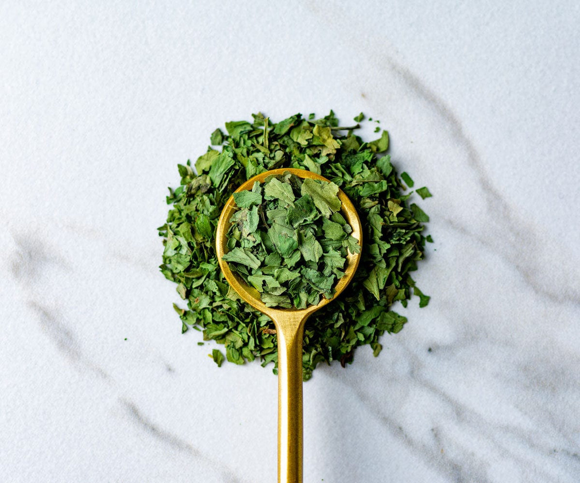 Dried Cilantro Flakes (Herb Seasoning) Savory Spice
