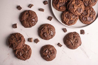 Packaging Tasty Cookies in Jars - For The Feast